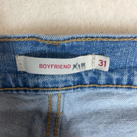 Levi’s boyfriend mid rise jeans distressed size 31 - Picture 6 of 7